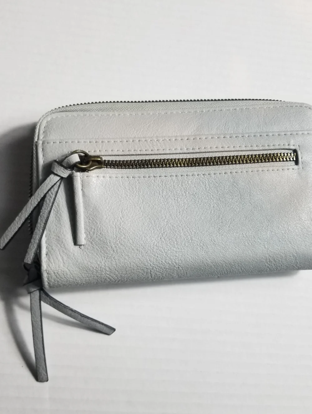 GRAY MULTI COMPARTMENT WALLET